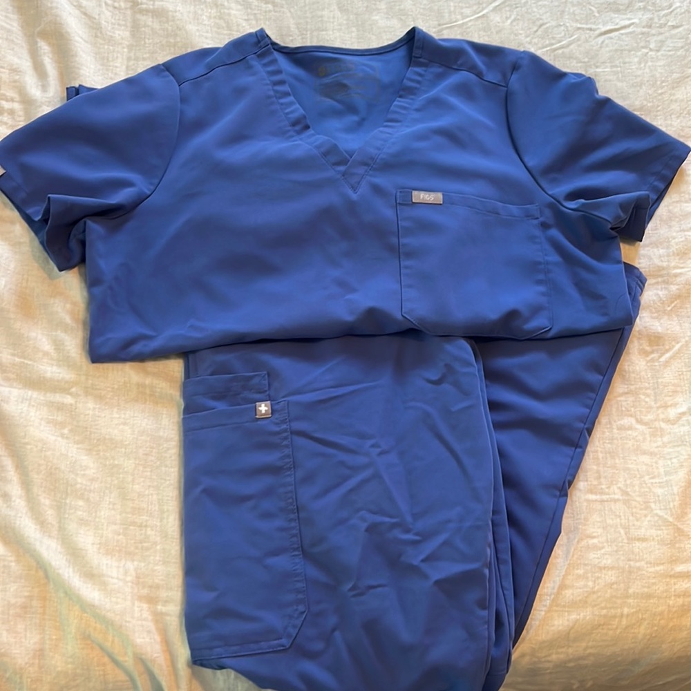 Royal blue figs scrub set